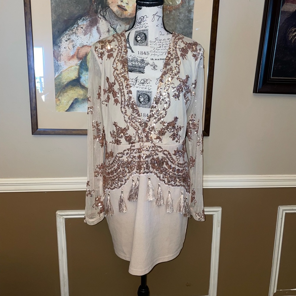 Beautiful beige deep v-neck cocktail dress. #Bohemian#chic